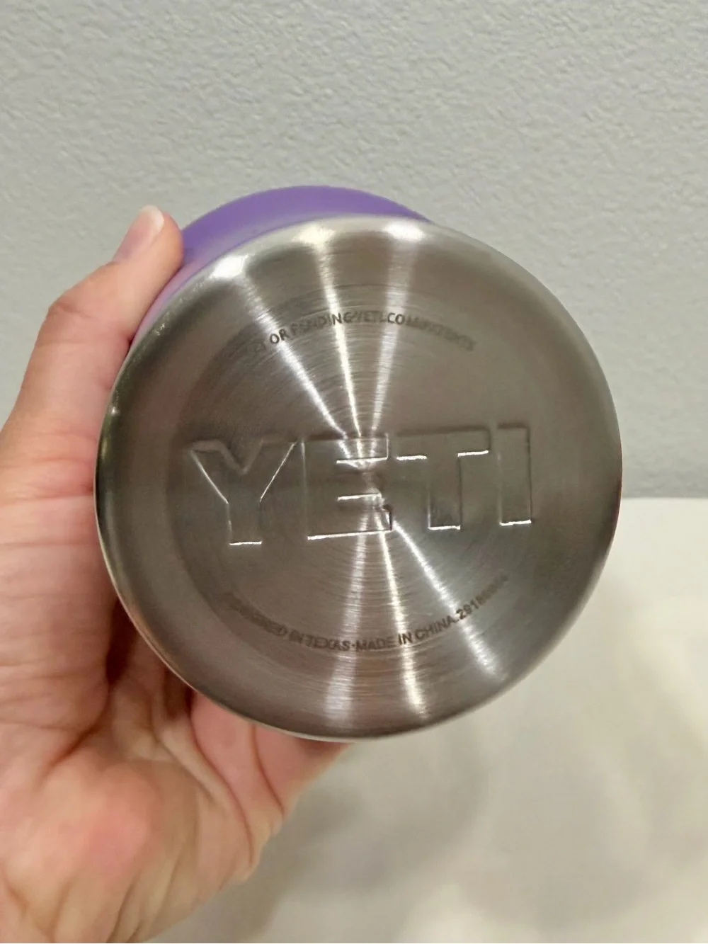 NWT Yeti Purple Rambler 30oz Tumbler Stainless Rim Insulation Hot Cold Drink Mug